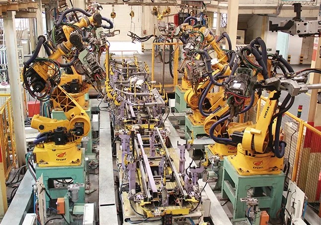 制造业机器人占比2.8%，为什么工厂不愿机器换人呢？
